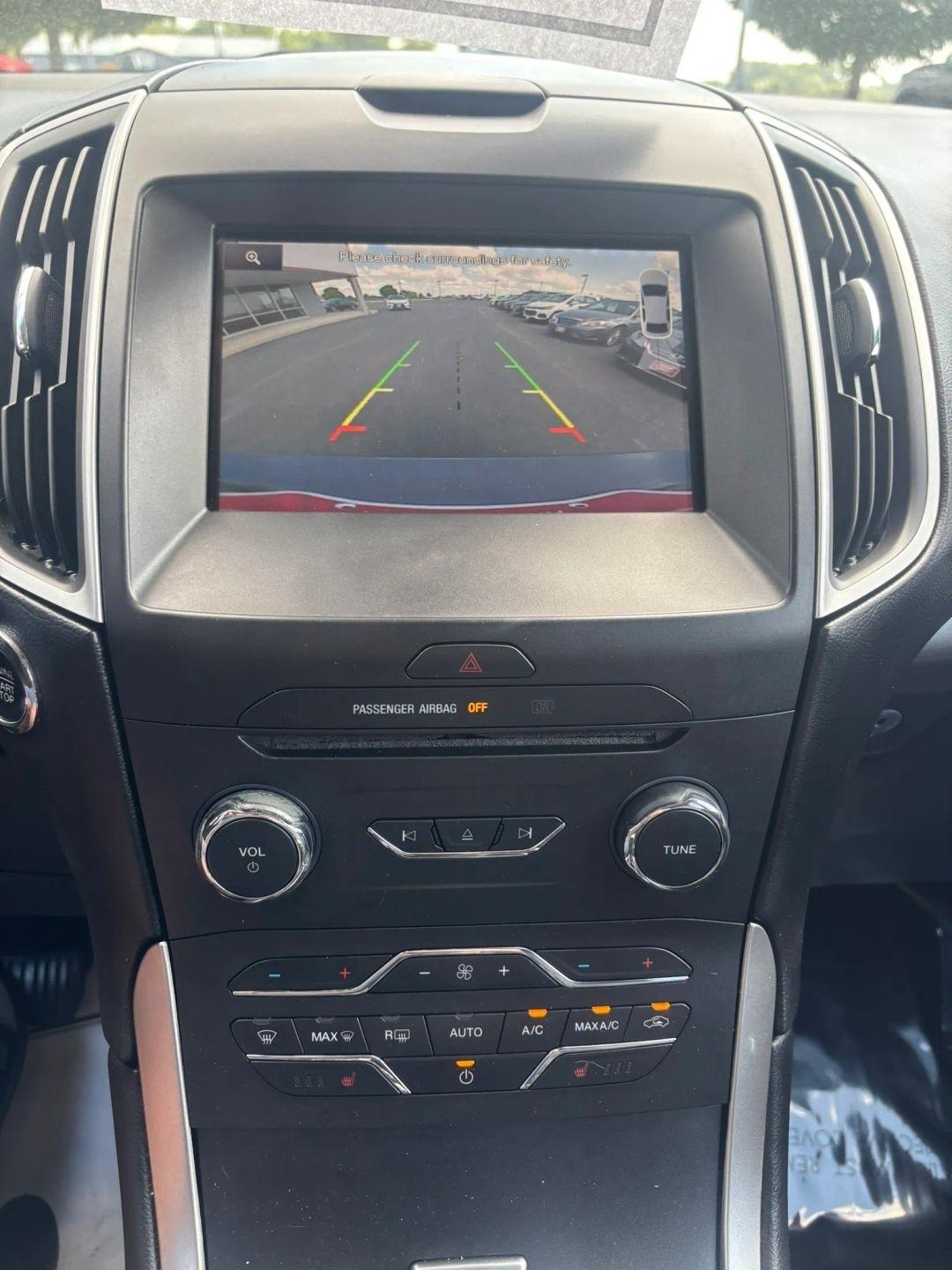 Ford Edge  2015