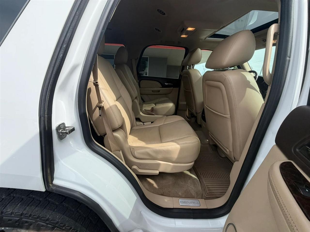 GMC Yukon Denali  2013