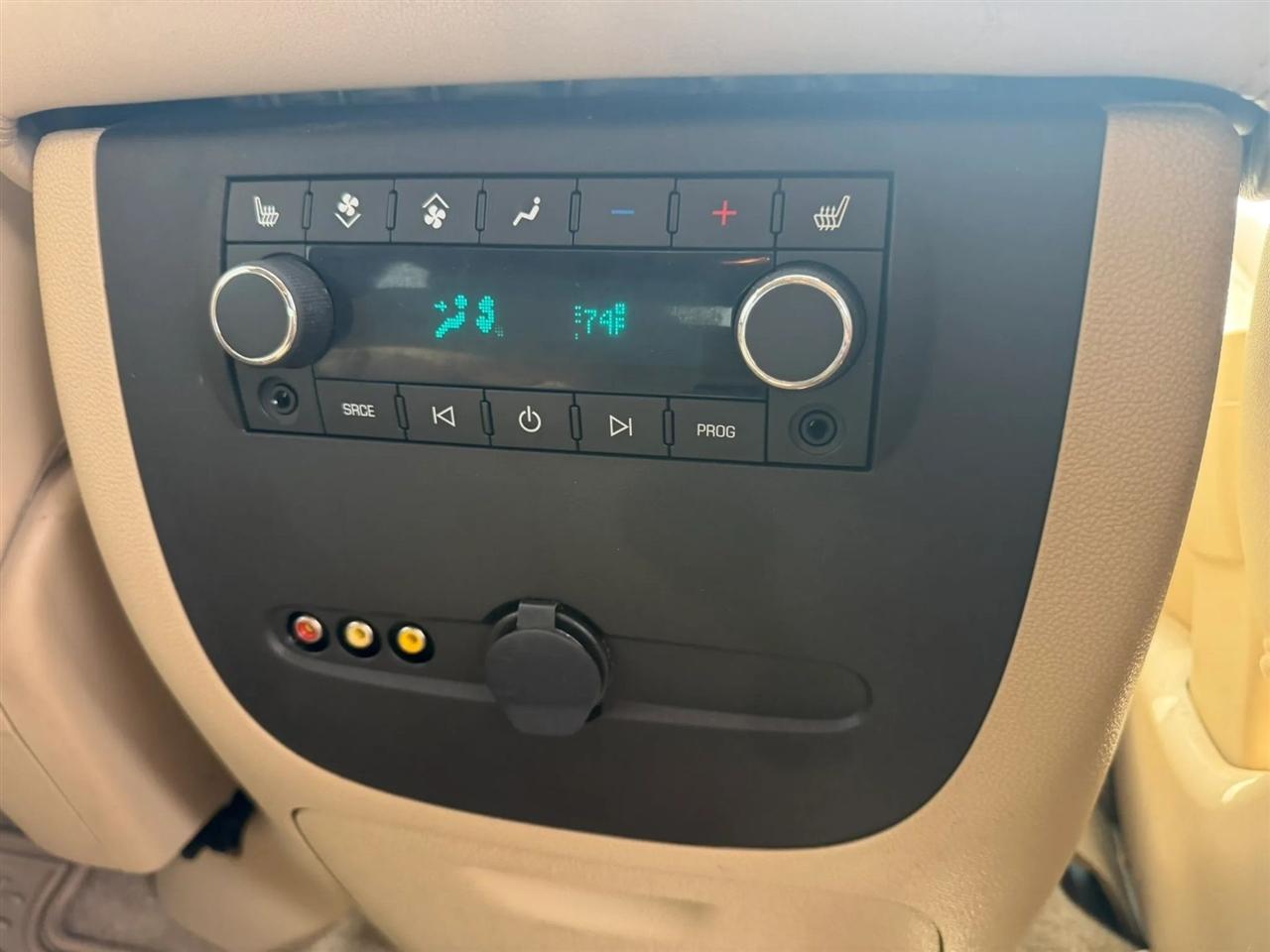 GMC Yukon Denali  2013