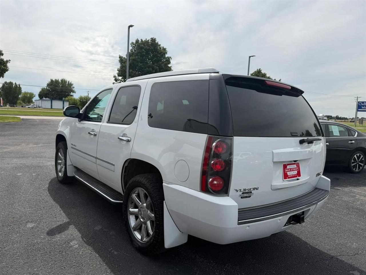 GMC Yukon Denali  2013