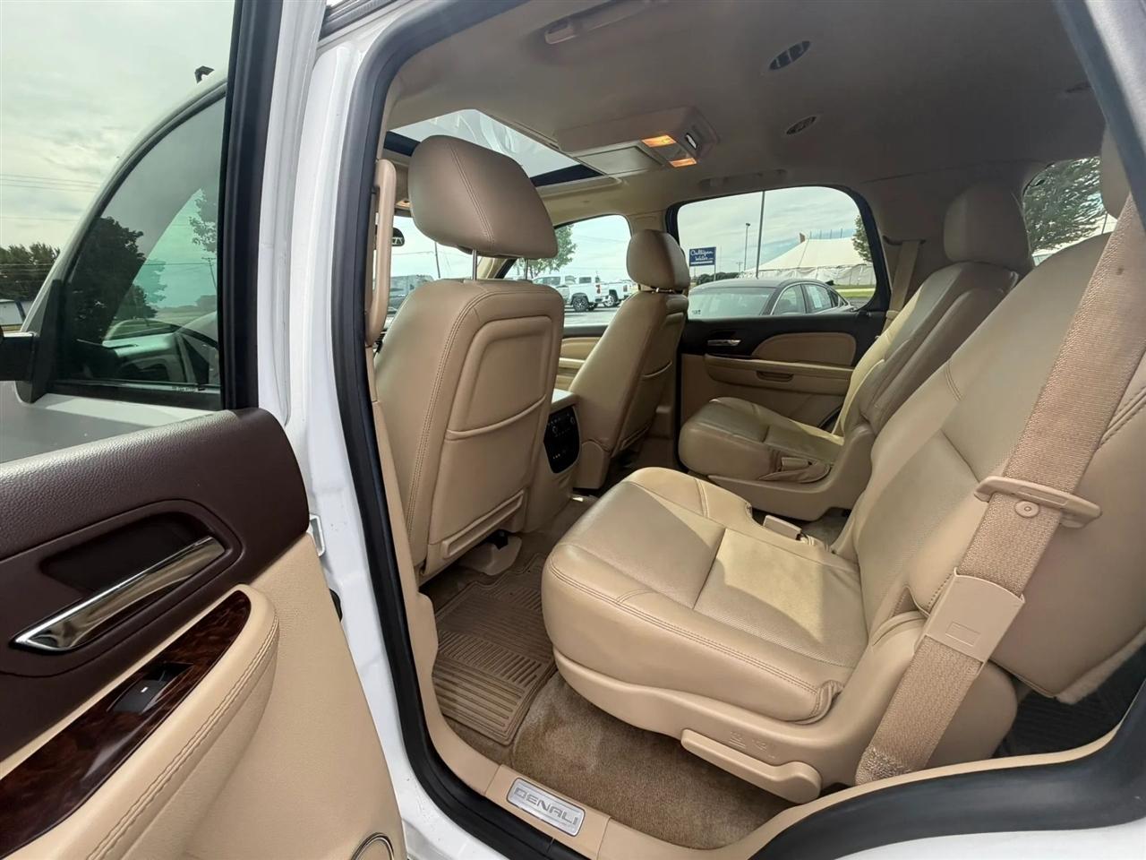 GMC Yukon Denali  2013
