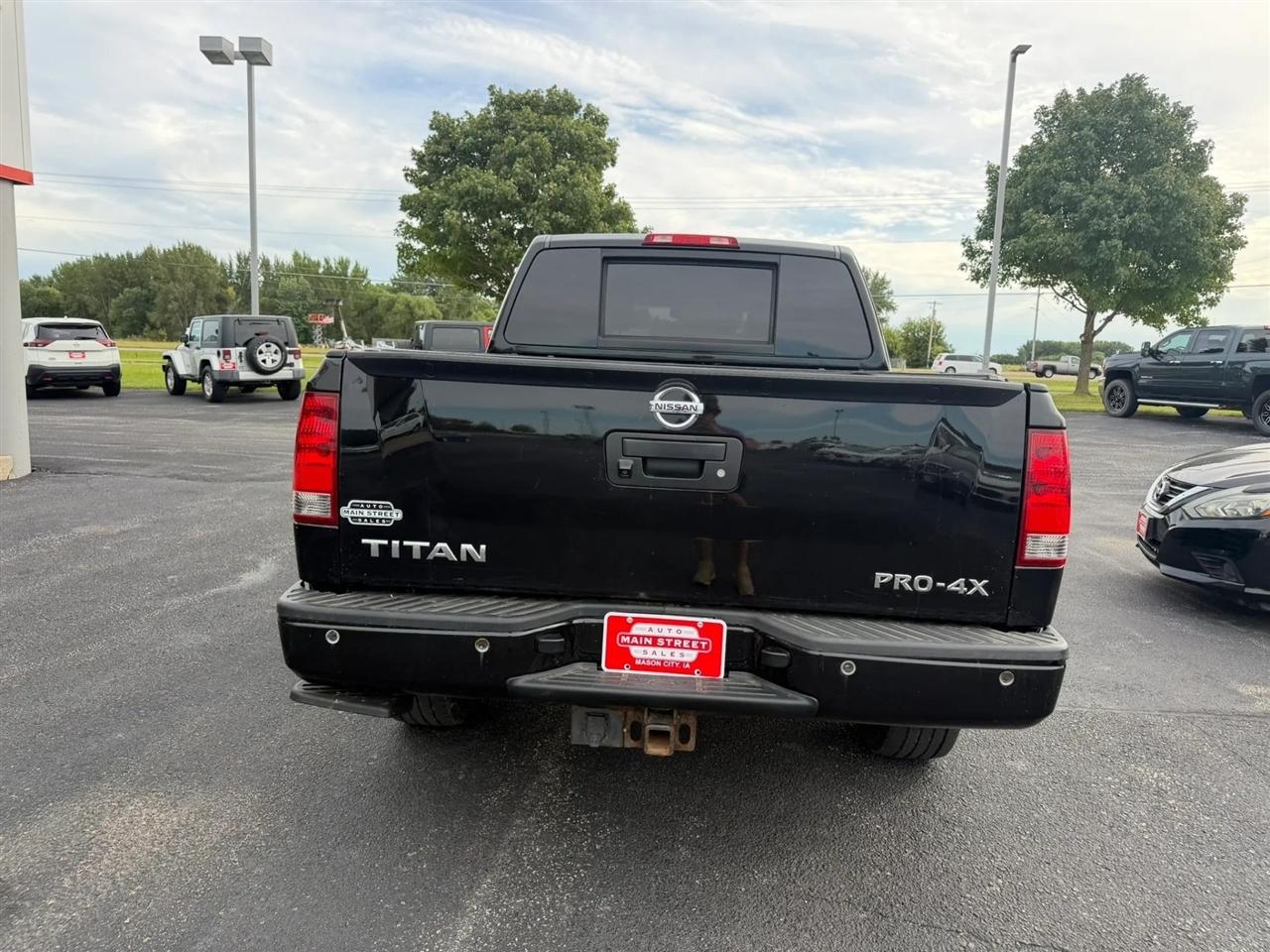 Nissan Titan  2013
