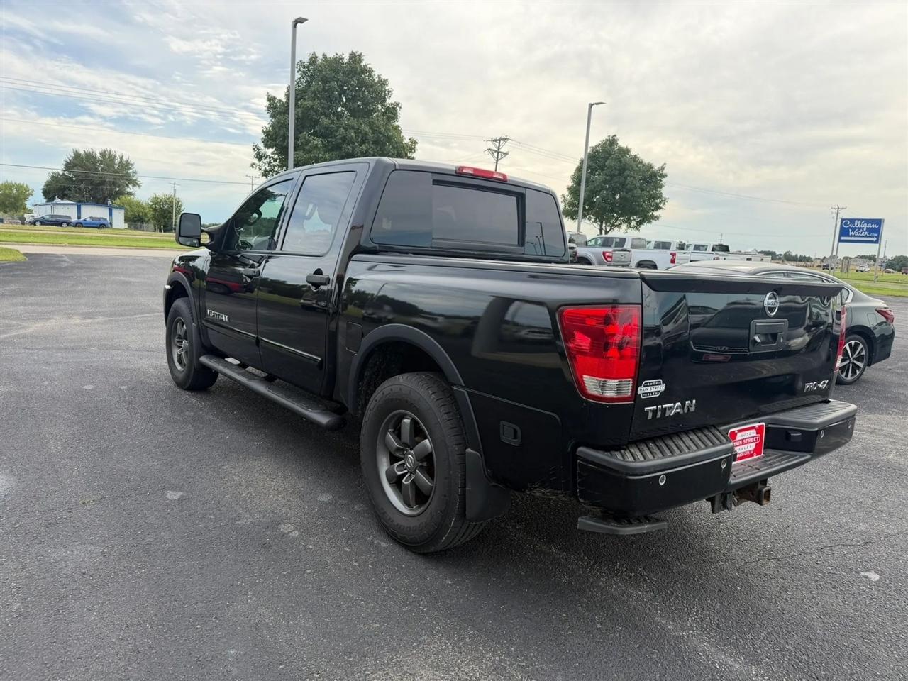 Nissan Titan  2013