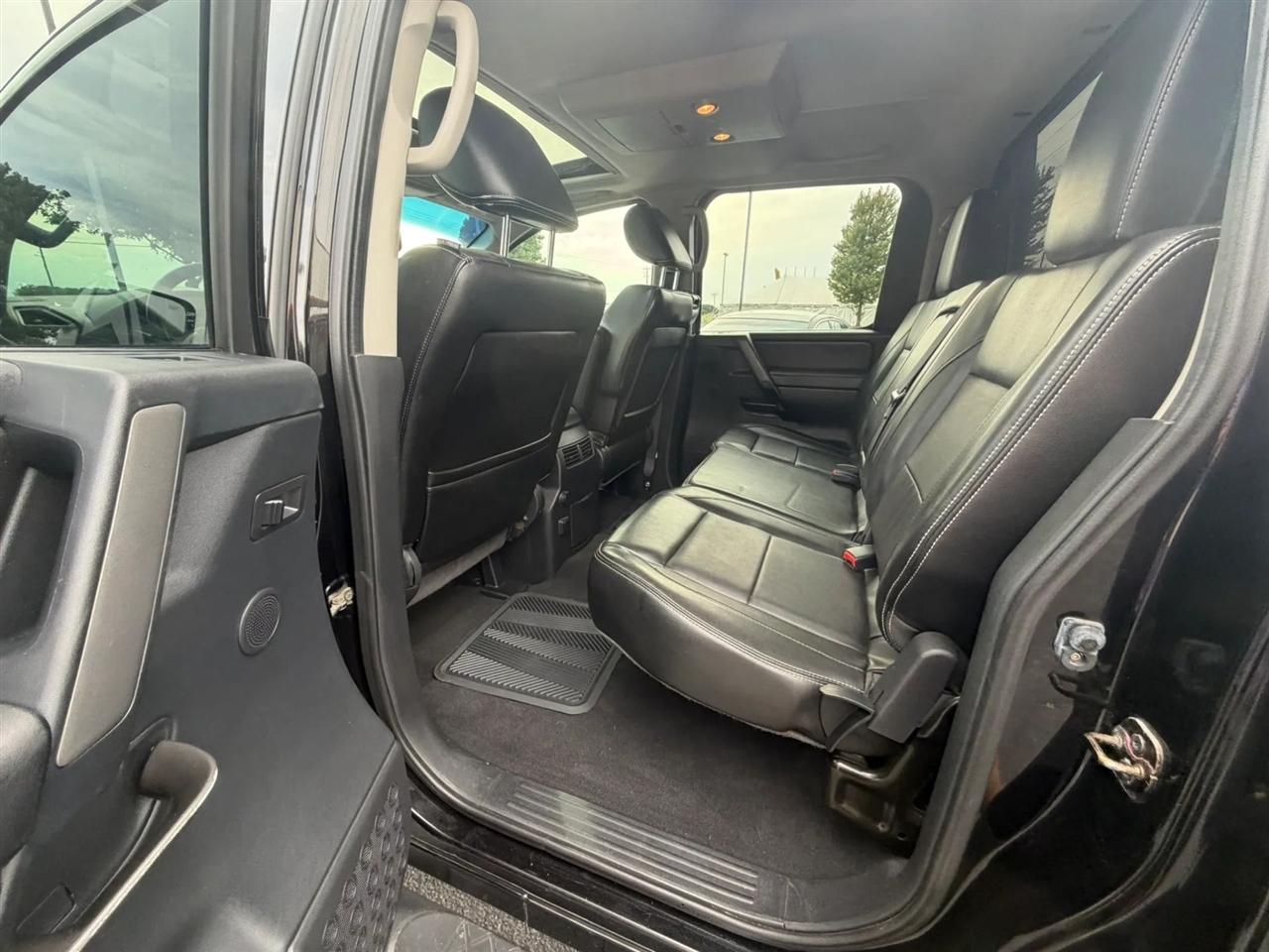 Nissan Titan  2013