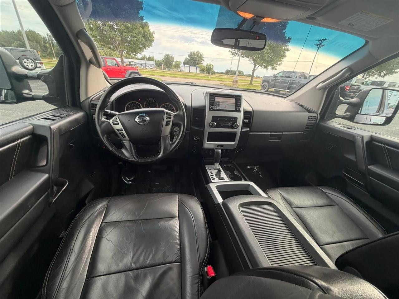 Nissan Titan  2013