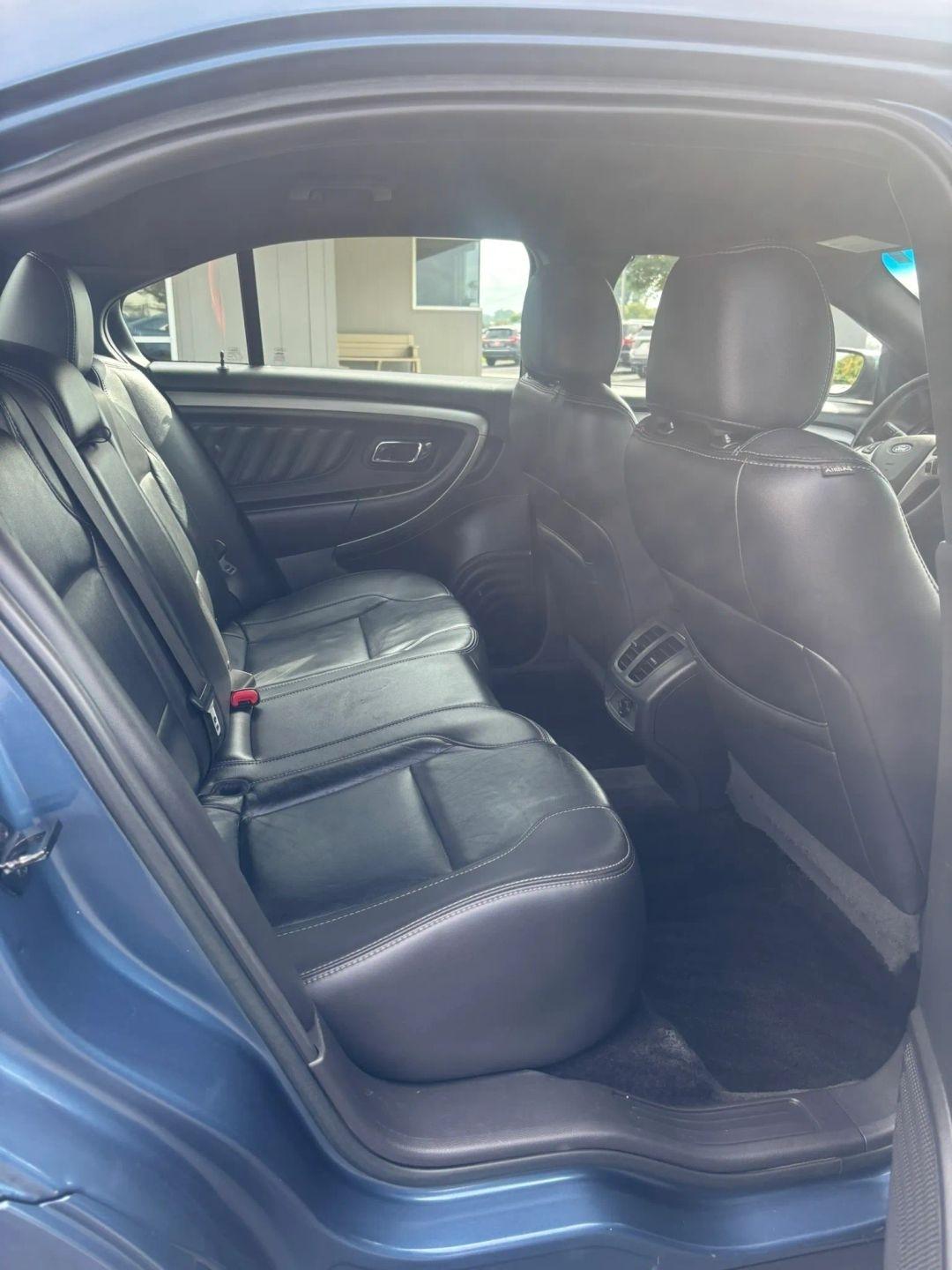 Ford Taurus  2018