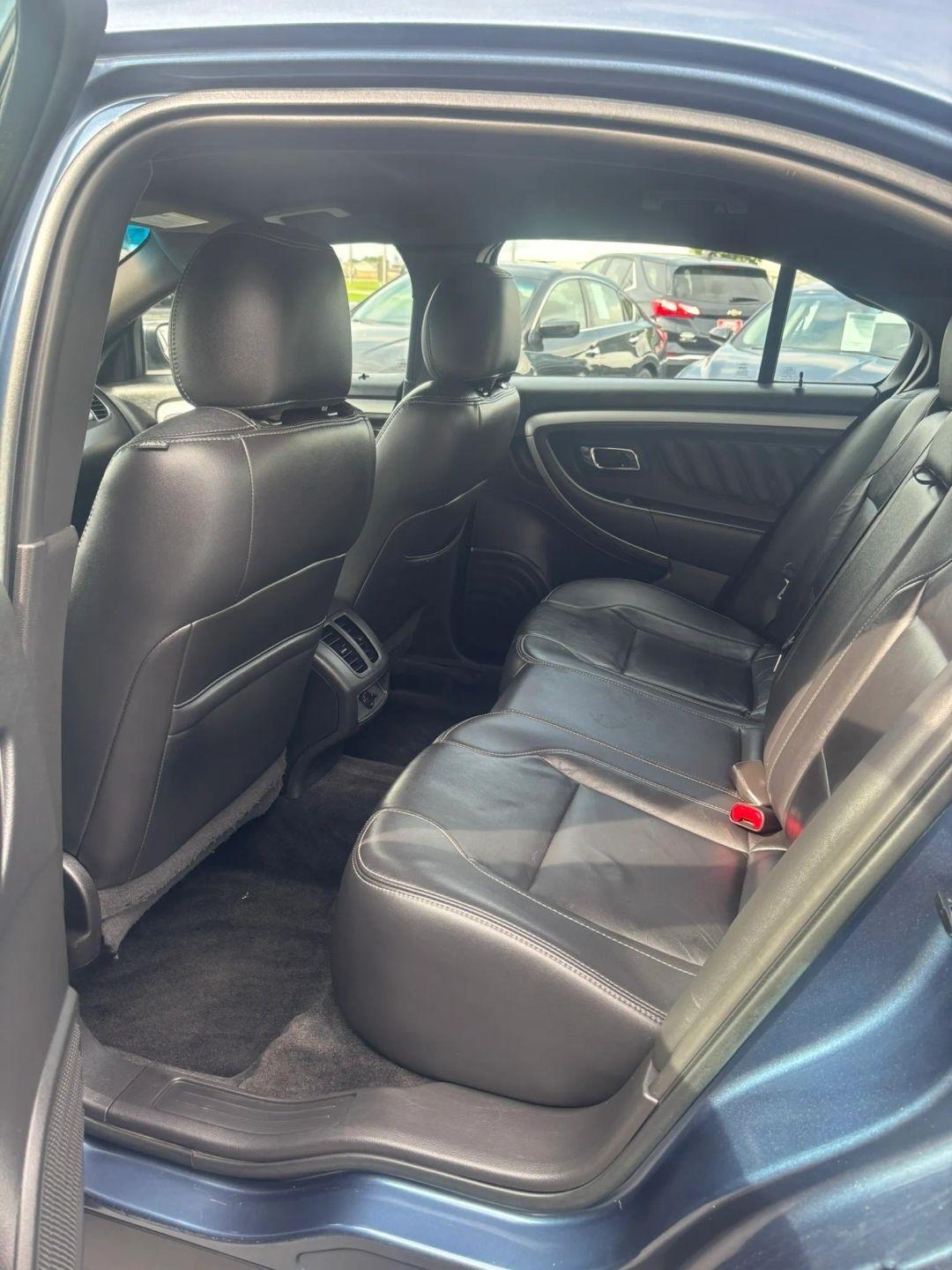 Ford Taurus  2018