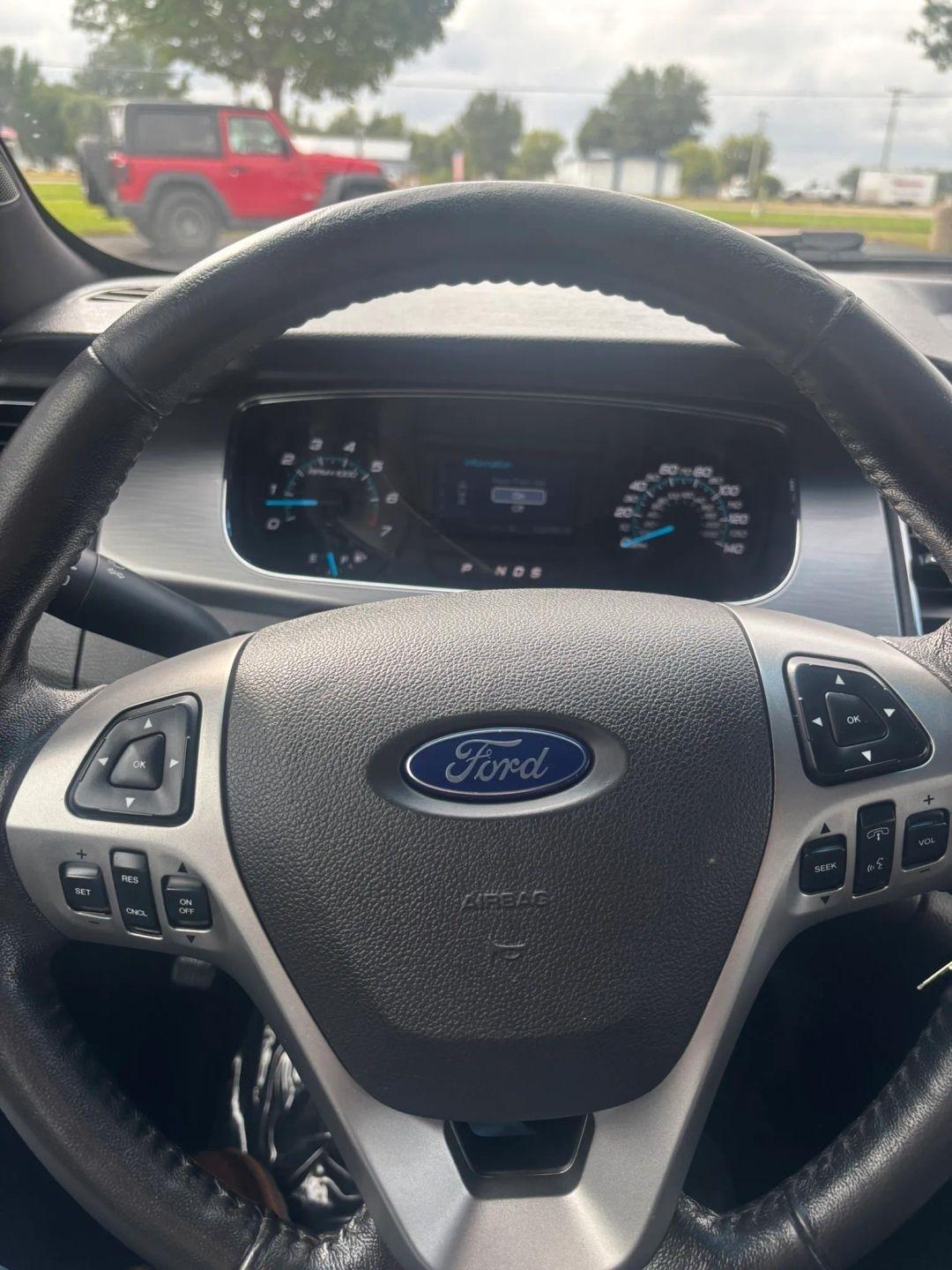 Ford Taurus  2018