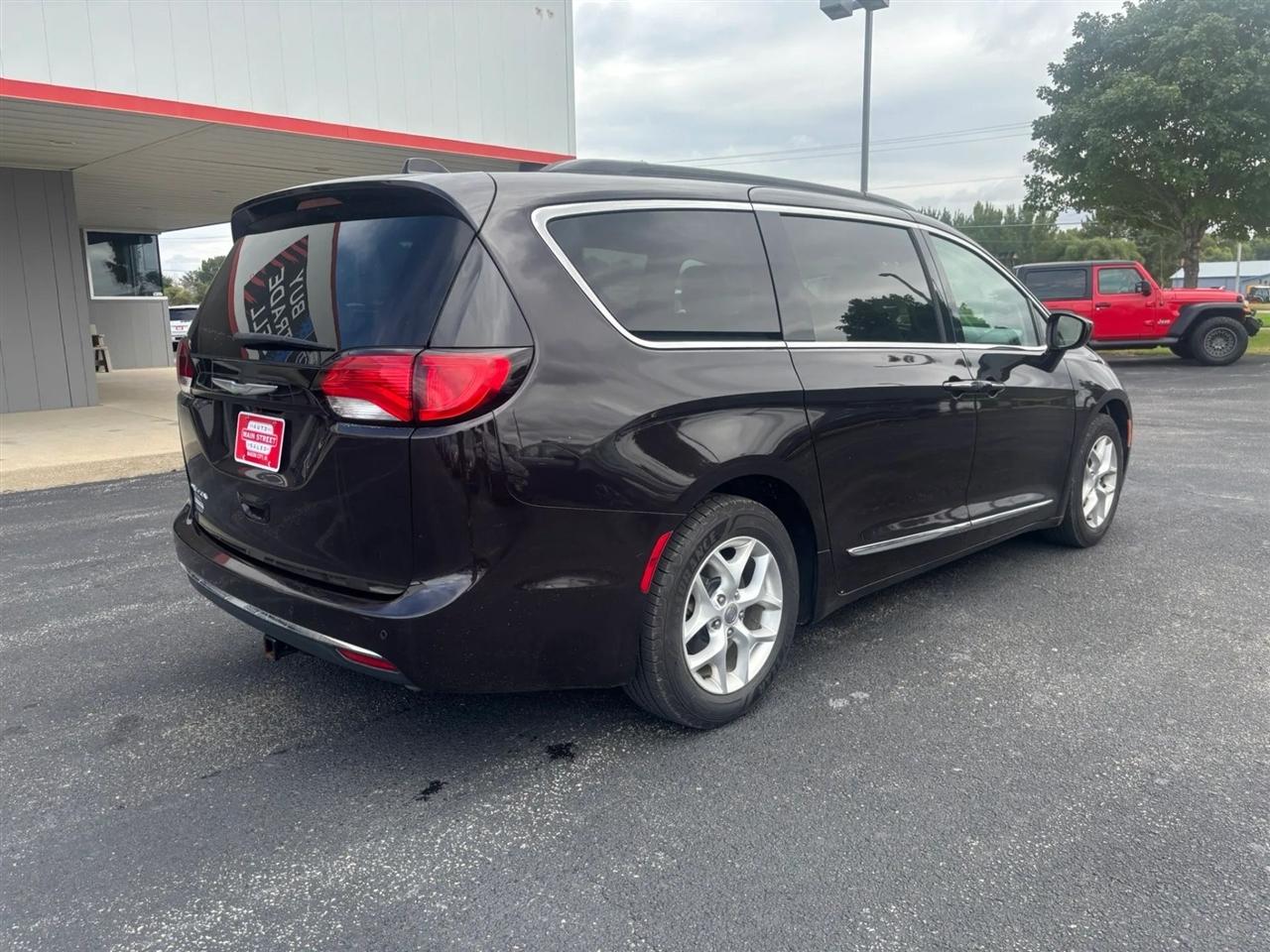 Chrysler Pacifica  2017