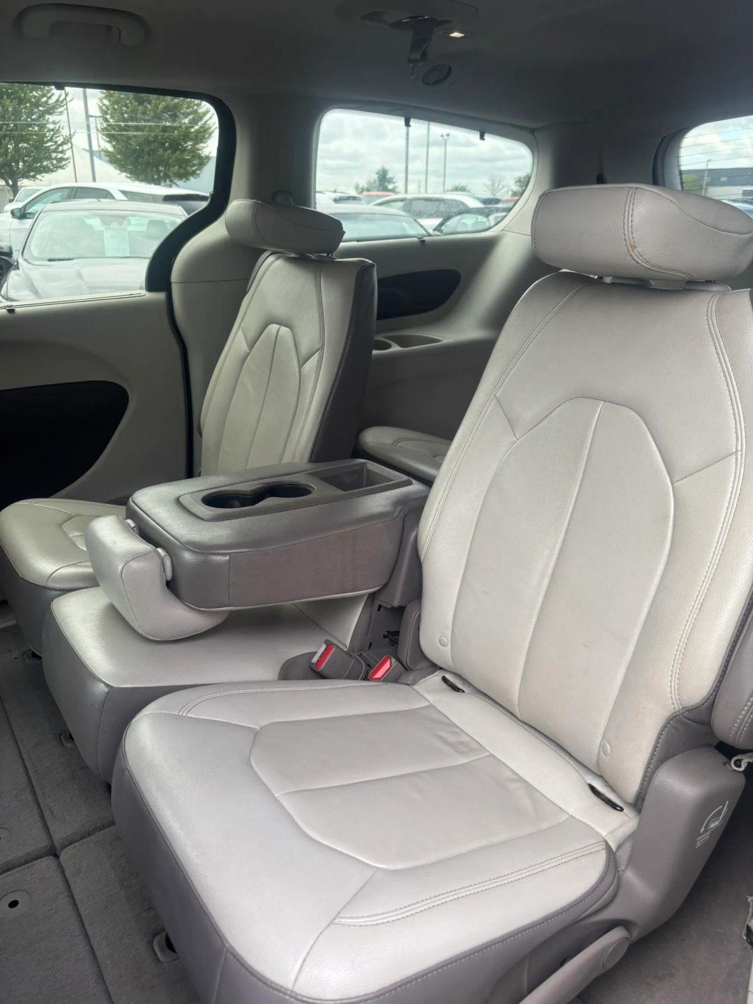 Chrysler Pacifica  2017