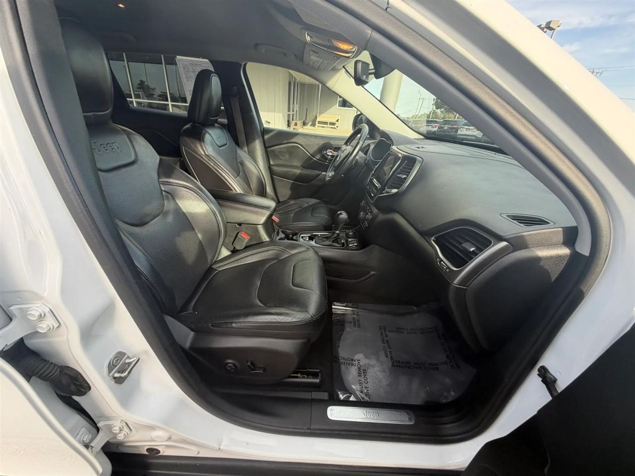 Jeep Cherokee  2020