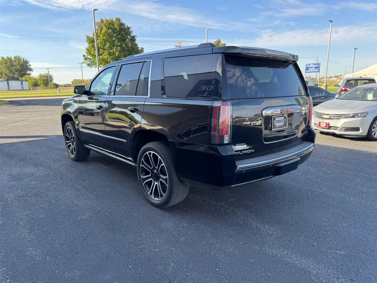 GMC Yukon Denali  2016