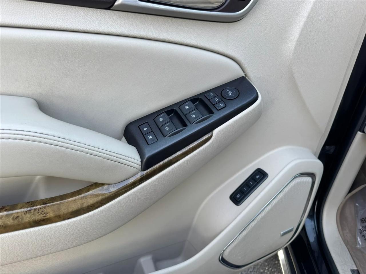 GMC Yukon Denali  2016