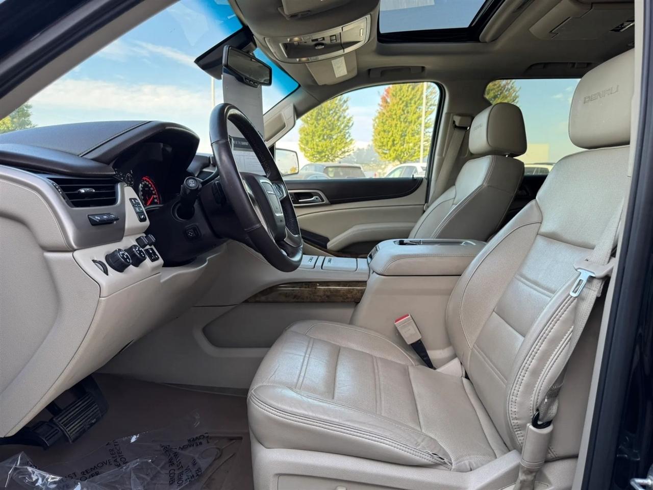 GMC Yukon Denali  2016