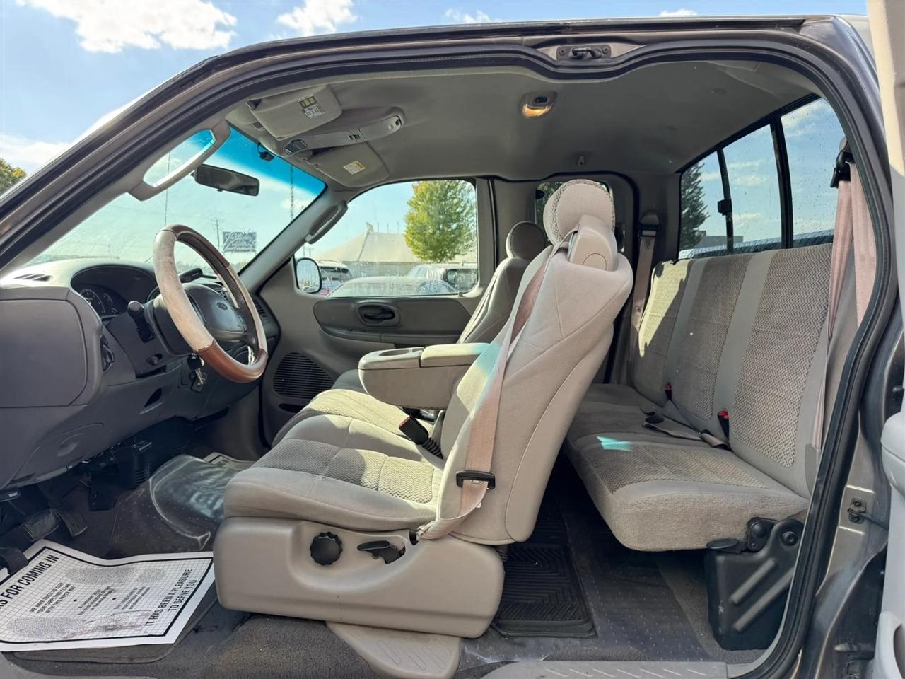 Ford F-150  2002