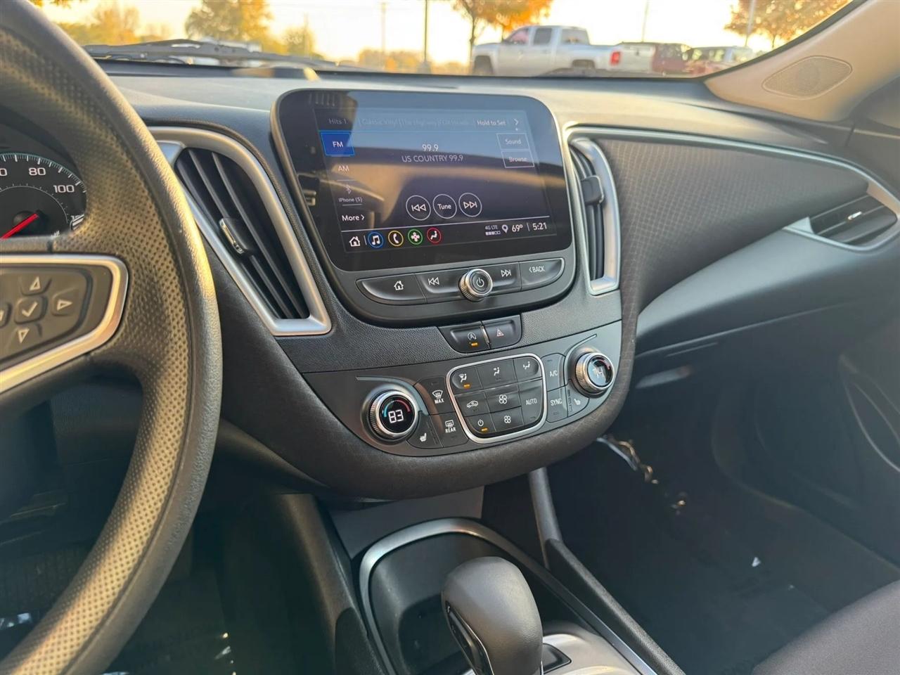 Chevrolet Malibu  2022