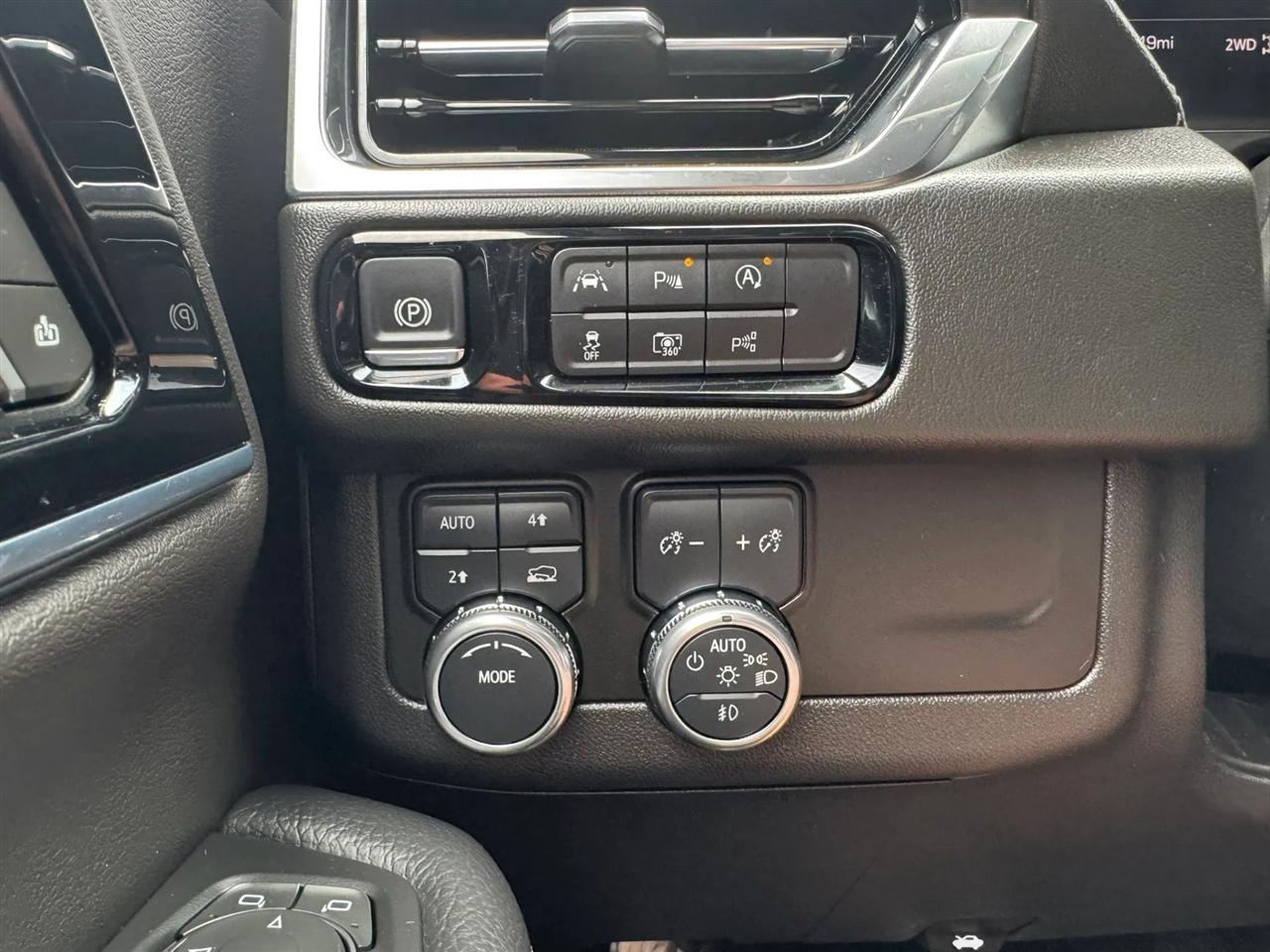 GMC Yukon XL  2025