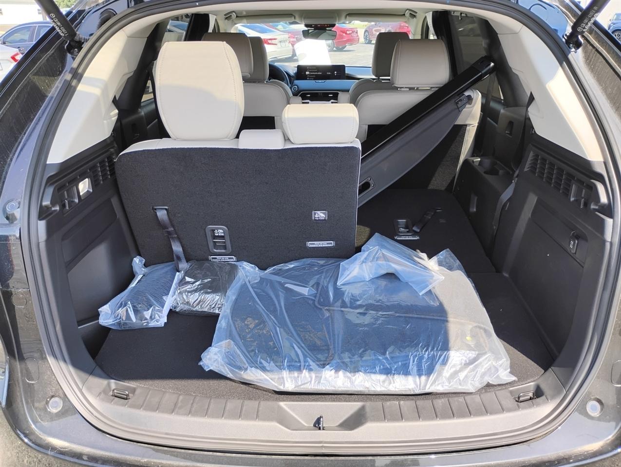 Mazda CX-90  2025