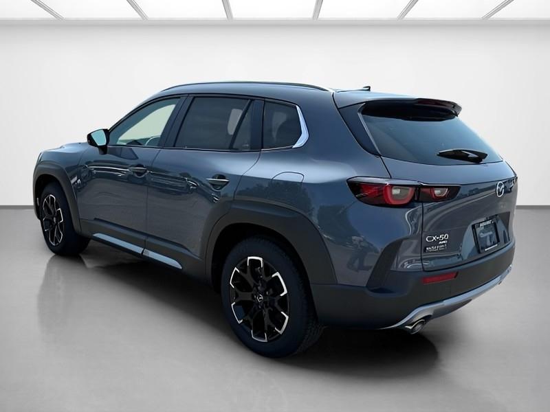Mazda CX-50  2025