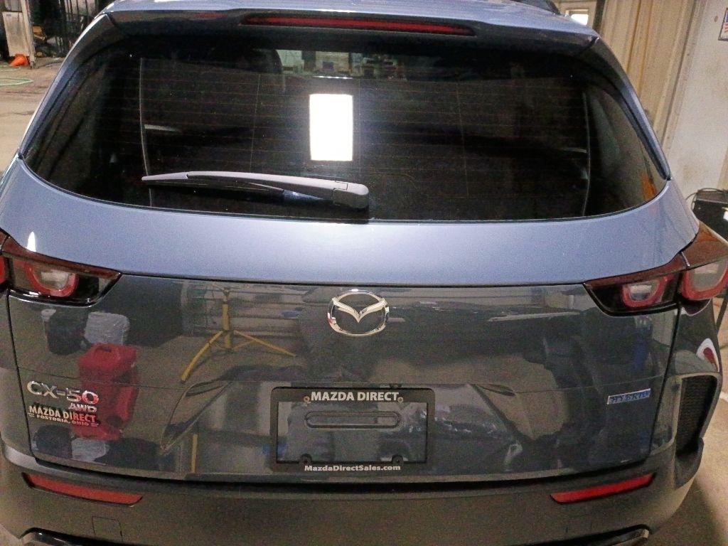 Mazda CX-50  2025