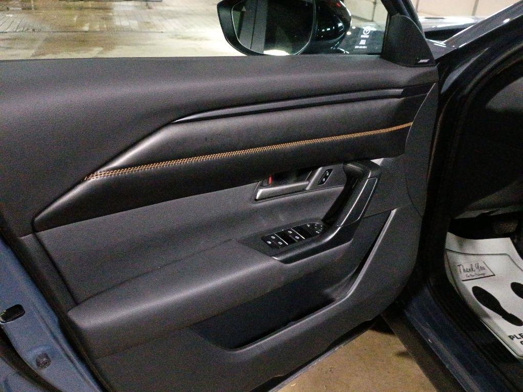 Mazda CX-50  2025