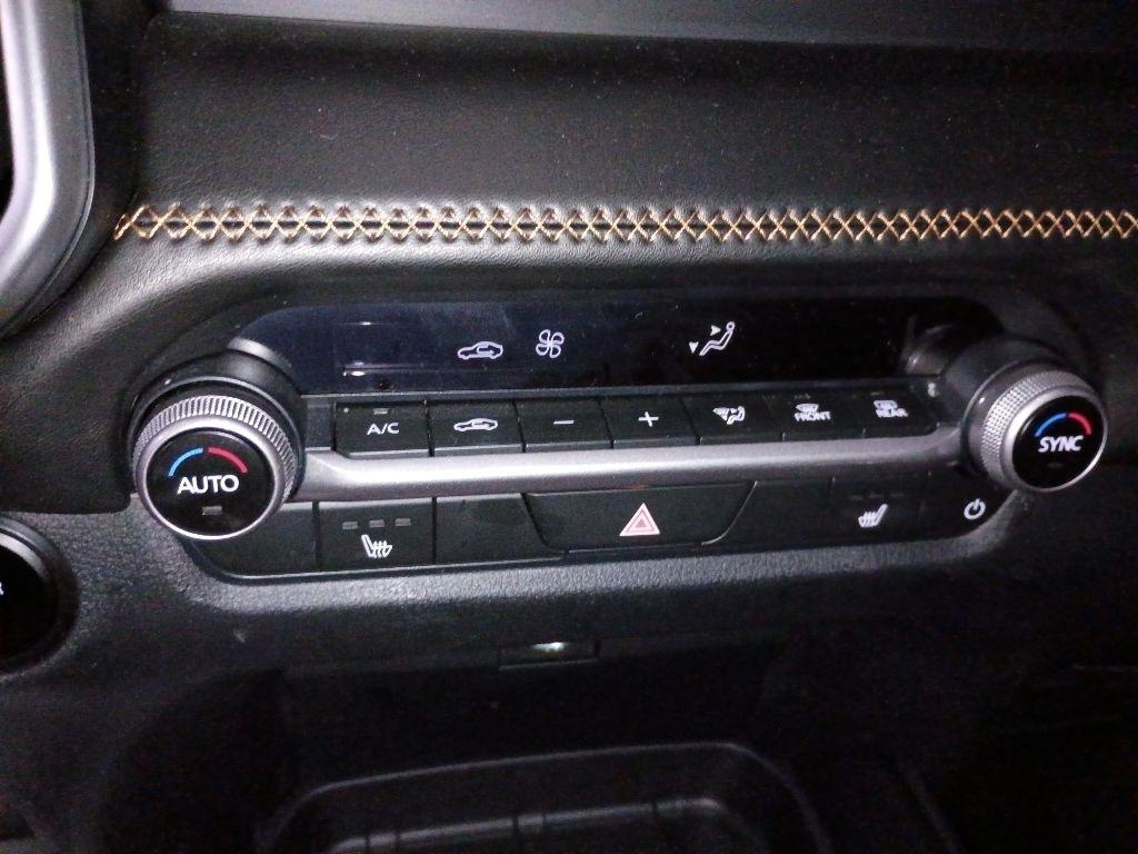 Mazda CX-50  2025