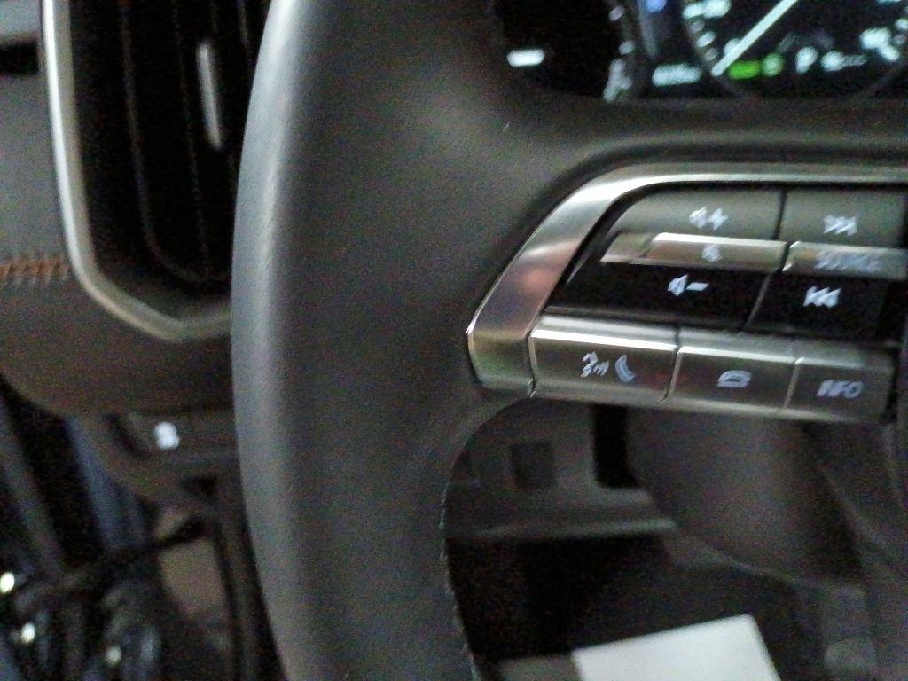 Mazda CX-50  2025