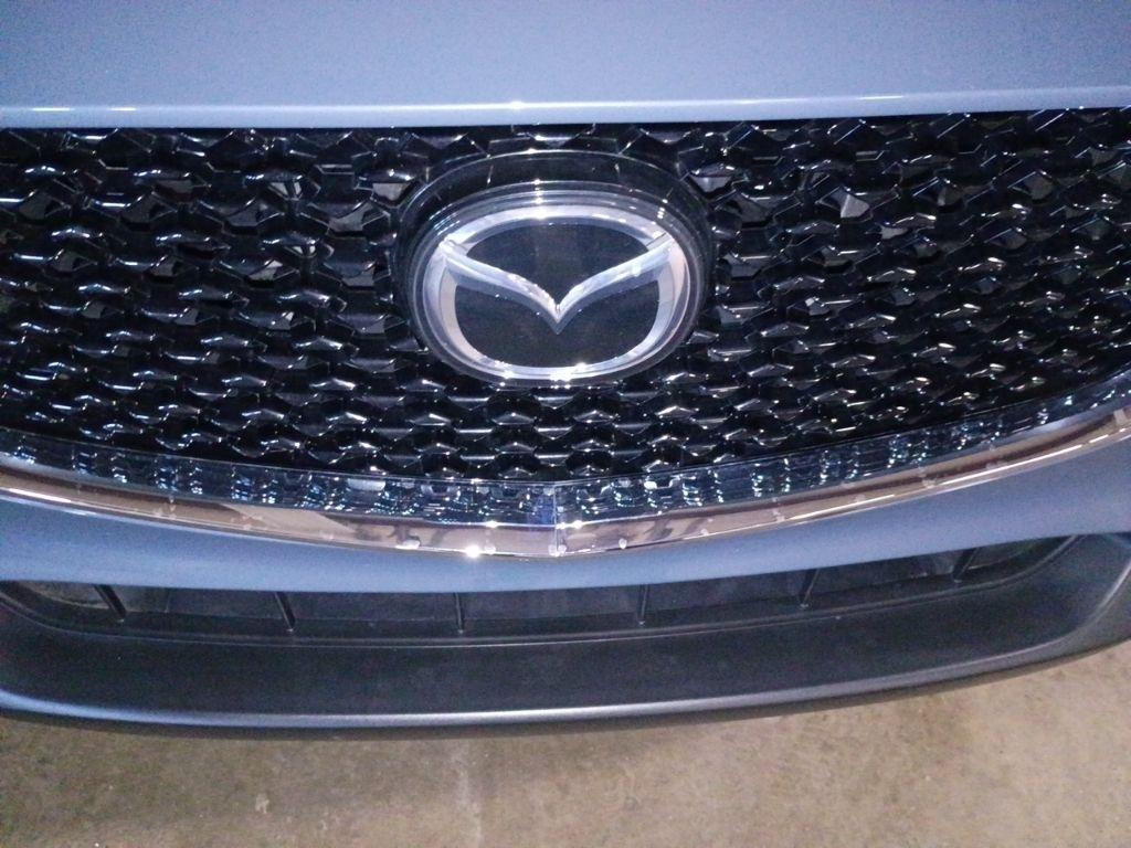 Mazda CX-30  2025