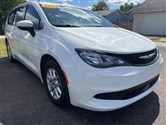 2022 Chrysler Voyager 