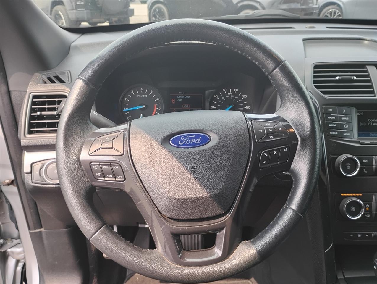 2019 Ford Explorer XLT - Photo 21