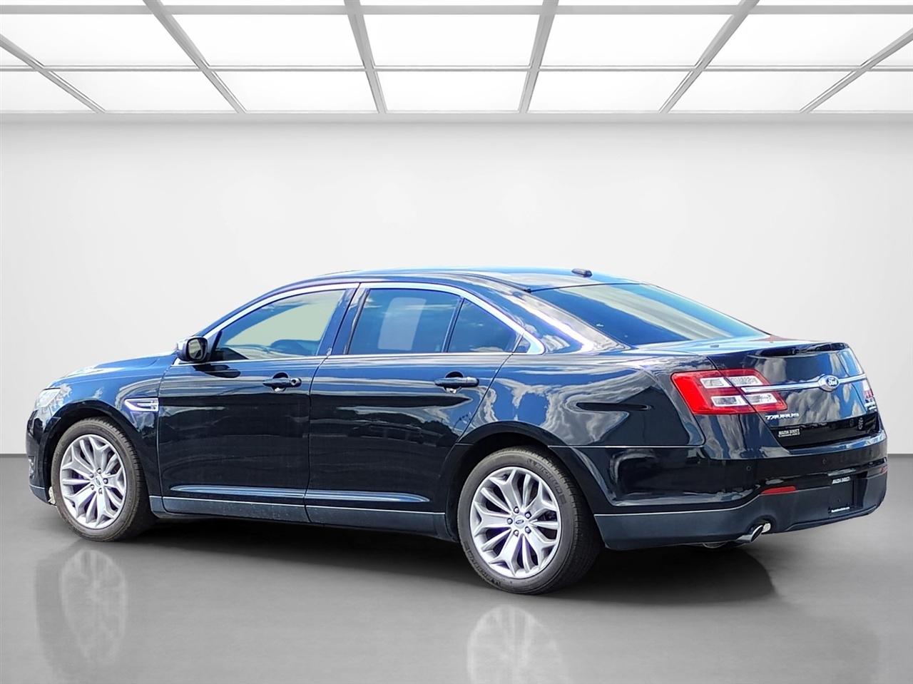 Ford Taurus  2017