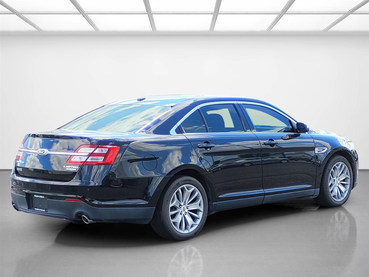 Ford Taurus  2017