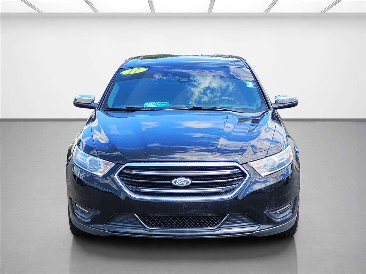 Ford Taurus  2017