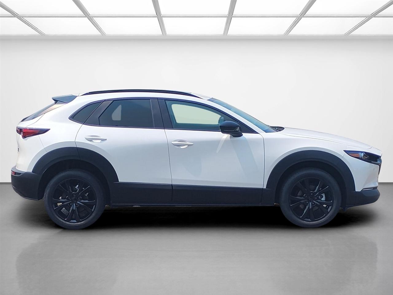 Mazda CX-70  2025