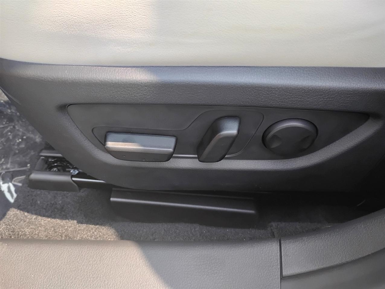 Mazda CX-70  2025