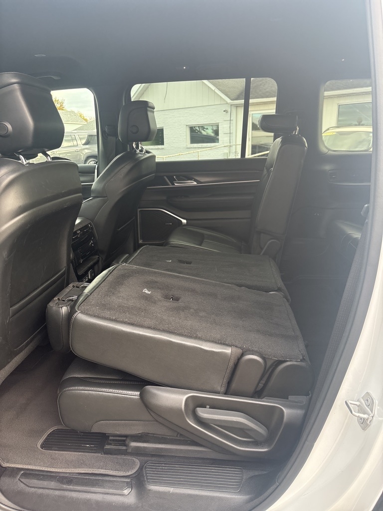 Jeep Wagoneer L Series II 4x4 2023 Jeep Wagoneer L Series II 4x4 2023