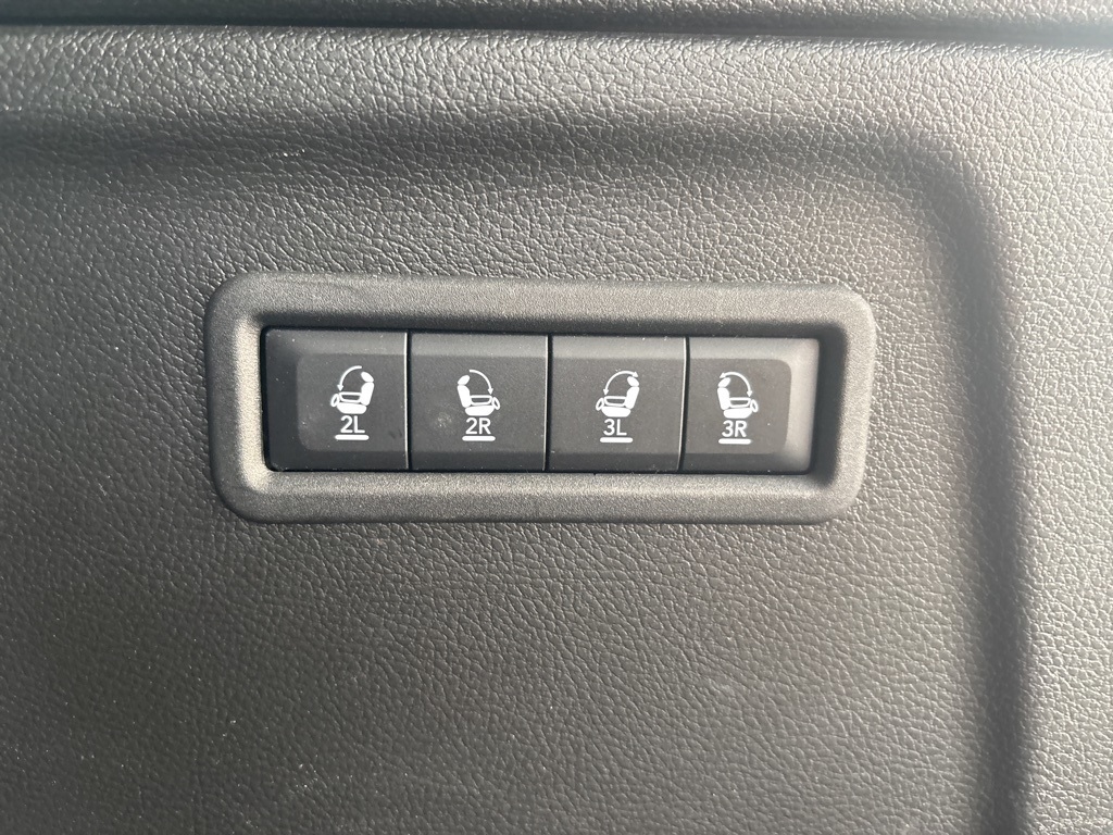 Jeep Wagoneer L Series II 4x4 2023 Jeep Wagoneer L Series II 4x4 2023