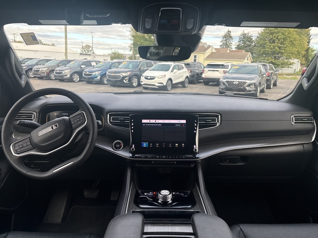 Jeep Wagoneer L Series II 4x4 2023 Jeep Wagoneer L Series II 4x4 2023