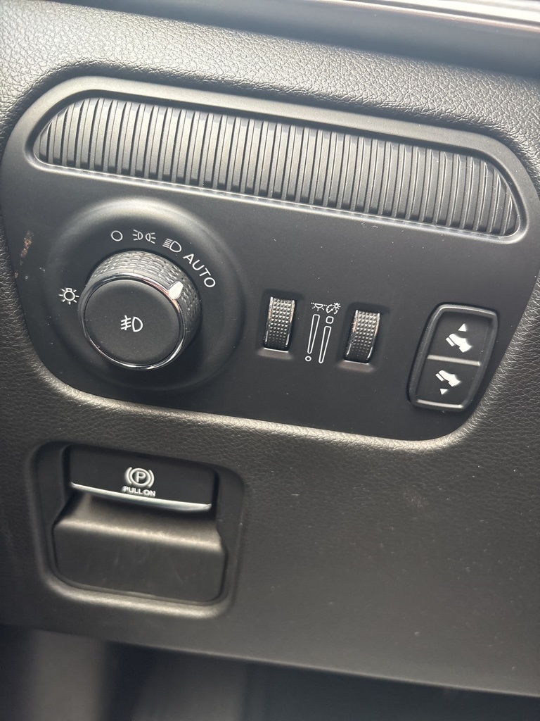 Jeep Wagoneer L Series II 4x4 2023 Jeep Wagoneer L Series II 4x4 2023