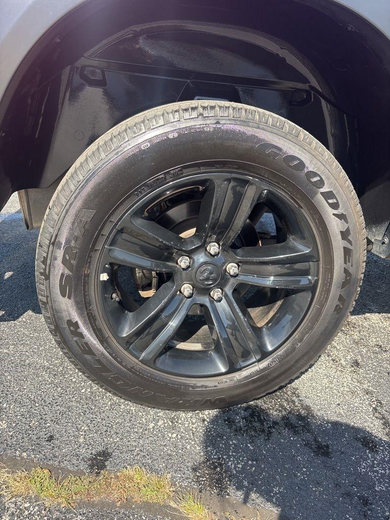 RAM 1500 Classic Warlock 4x4 Crew Cab 5'7" Box 2024