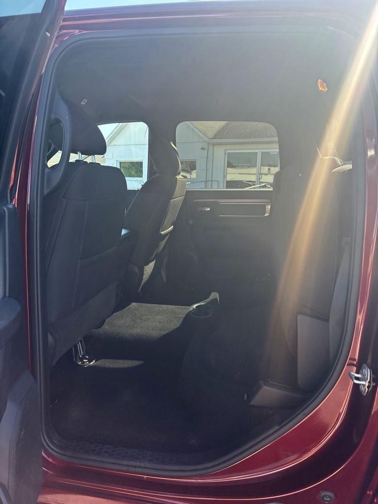 RAM 1500 Classic Warlock 4x4 Crew Cab 5'7" Box 2024