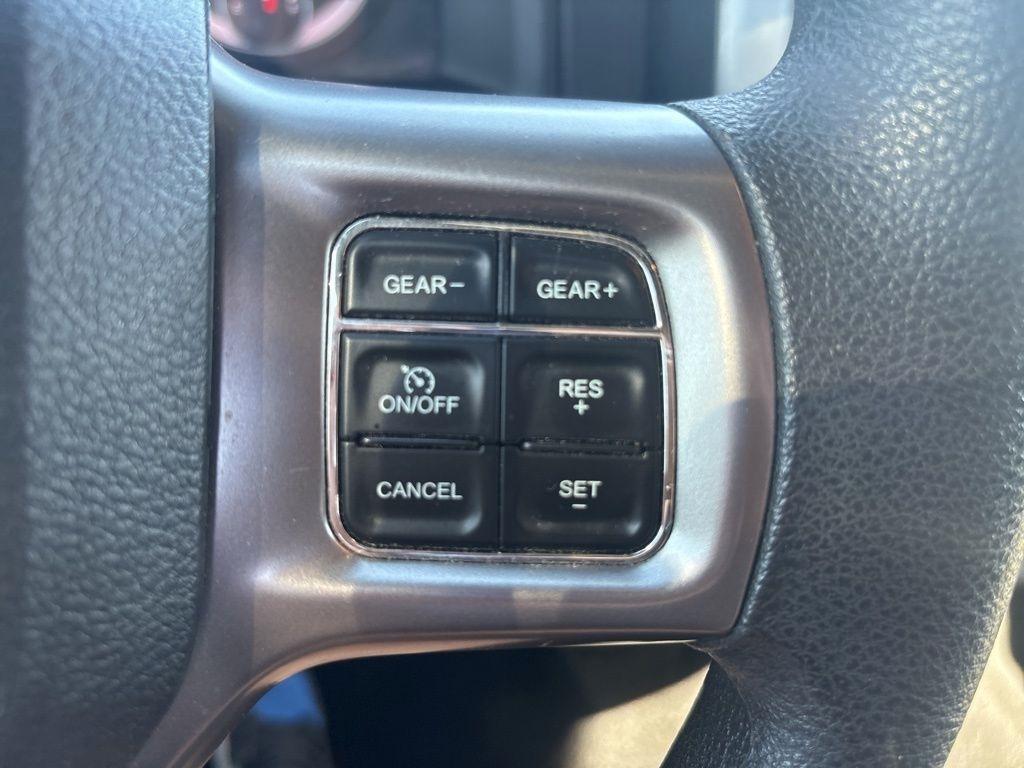 RAM 1500 Classic Warlock 4x4 Crew Cab 5'7" Box 2024