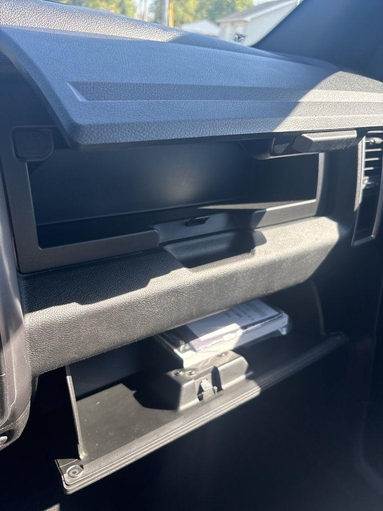 RAM 1500 Classic Warlock 4x4 Crew Cab 5'7" Box 2024