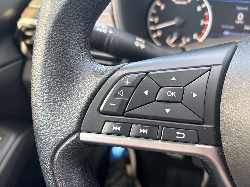 Nissan Altima 2.5 SV Sedan 2024