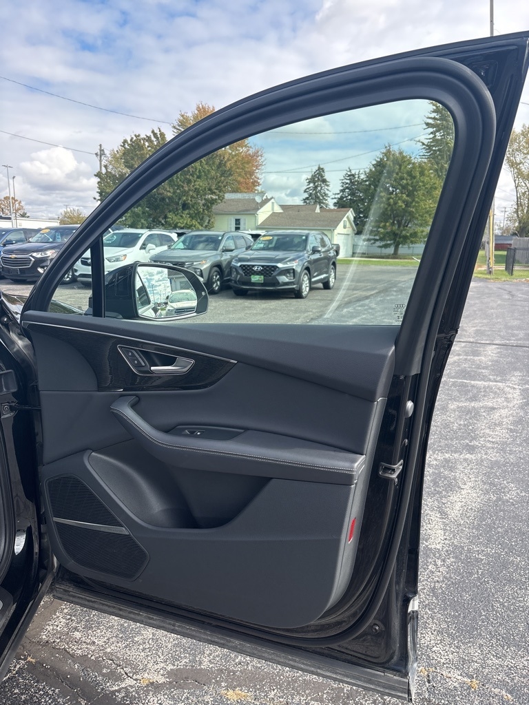 Audi Q7 Premium Plus 55 TFSI quattro 2025 Audi Q7 Premium Plus 55 TFSI quattro 2025