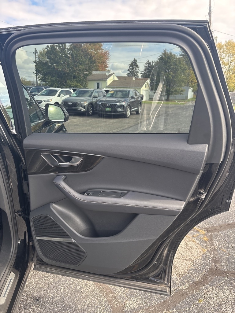 Audi Q7 Premium Plus 55 TFSI quattro 2025 Audi Q7 Premium Plus 55 TFSI quattro 2025