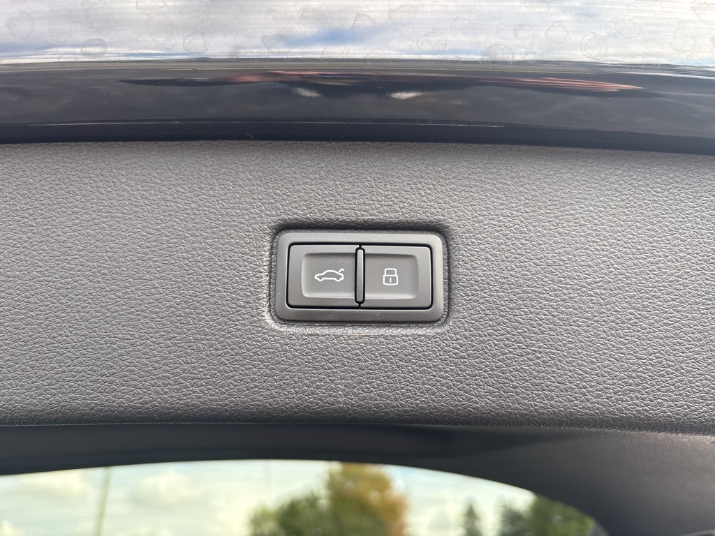 Audi Q7 Premium Plus 55 TFSI quattro 2025 Audi Q7 Premium Plus 55 TFSI quattro 2025