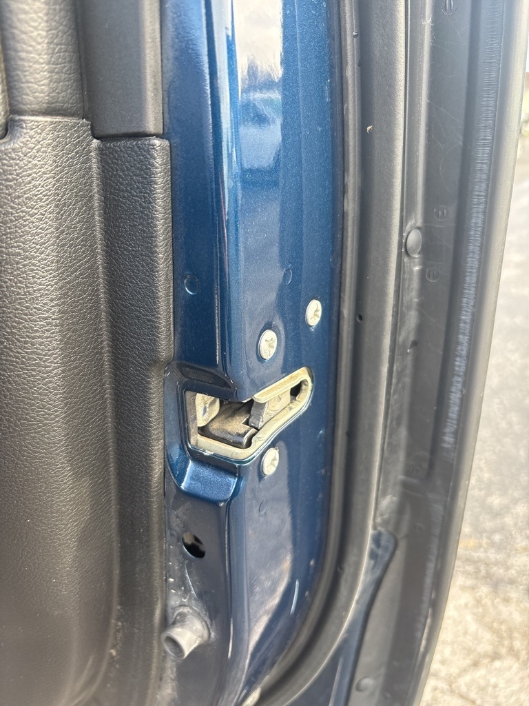 RAM 1500 Laramie 4x4 Crew Cab 5'7" Box 2024 RAM 1500 Laramie 4x4 Crew Cab 5'7" Box 2024