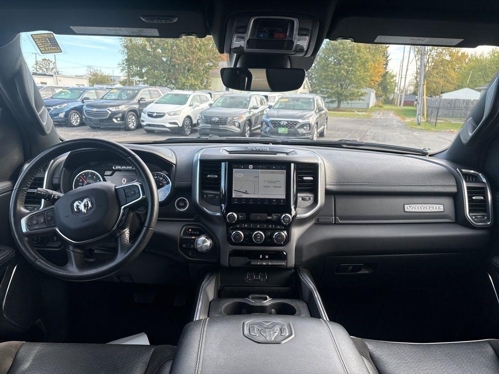 RAM 1500 Laramie 4x4 Crew Cab 5'7" Box 2024