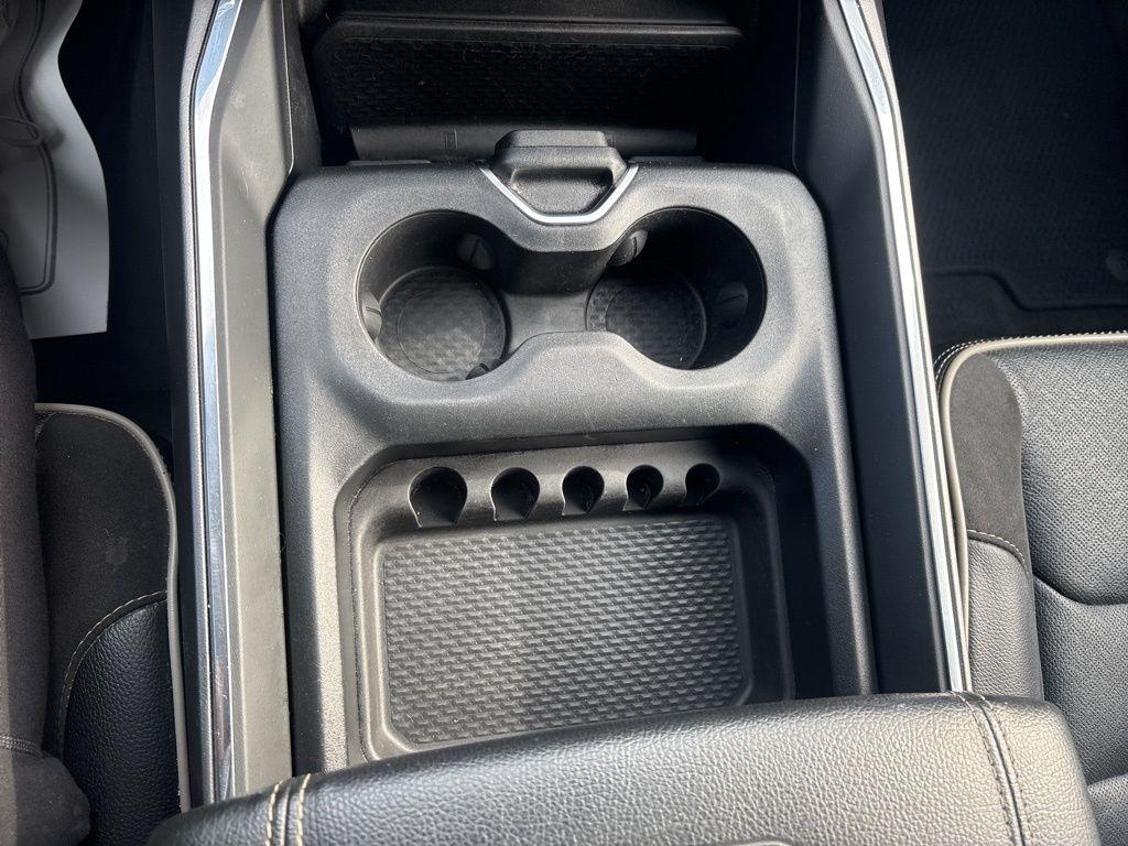 RAM 1500 Laramie 4x4 Crew Cab 5'7" Box 2024